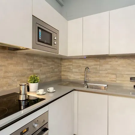 Cozy Studio In Downtown Apartament Mediolan
